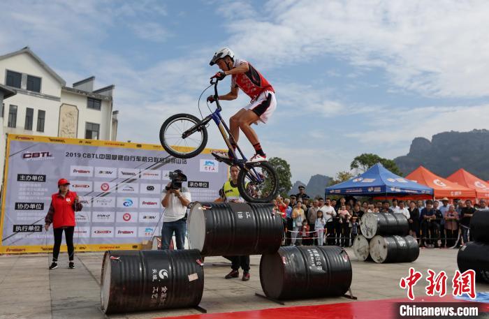 2019CBTL中国攀爬自行车积分联赛冠豸山站比赛现场。　黄水林 摄